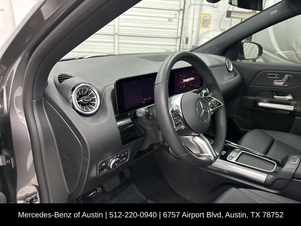 used 2025 Mercedes-Benz GLA 250 car, priced at $37,900