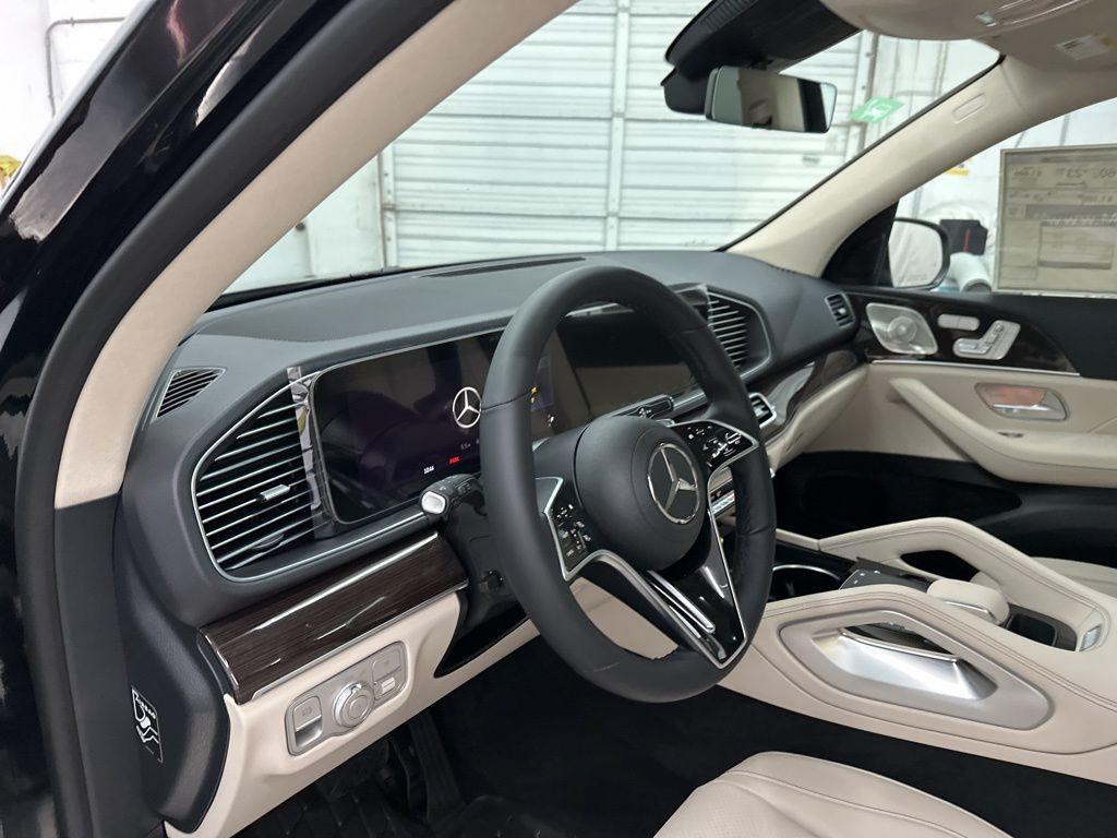 new 2025 Mercedes-Benz GLE 450e car, priced at $75,610