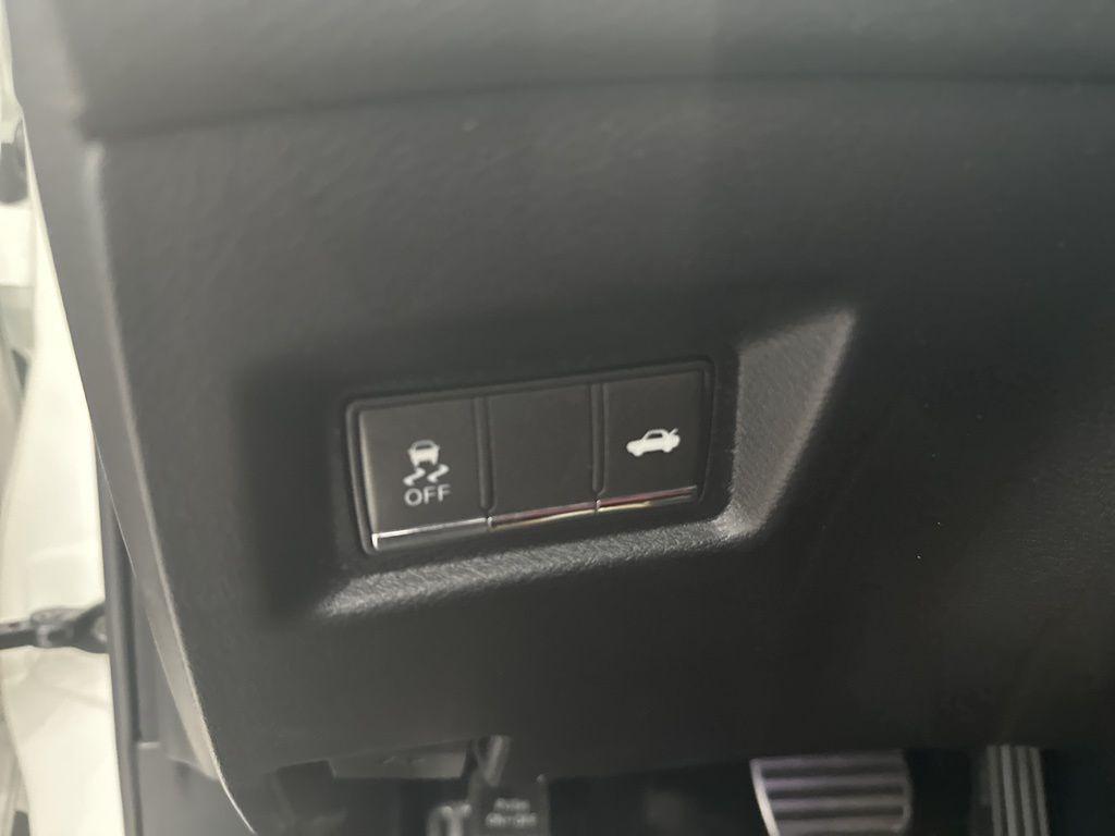 used 2022 INFINITI Q60 car, priced at $38,900