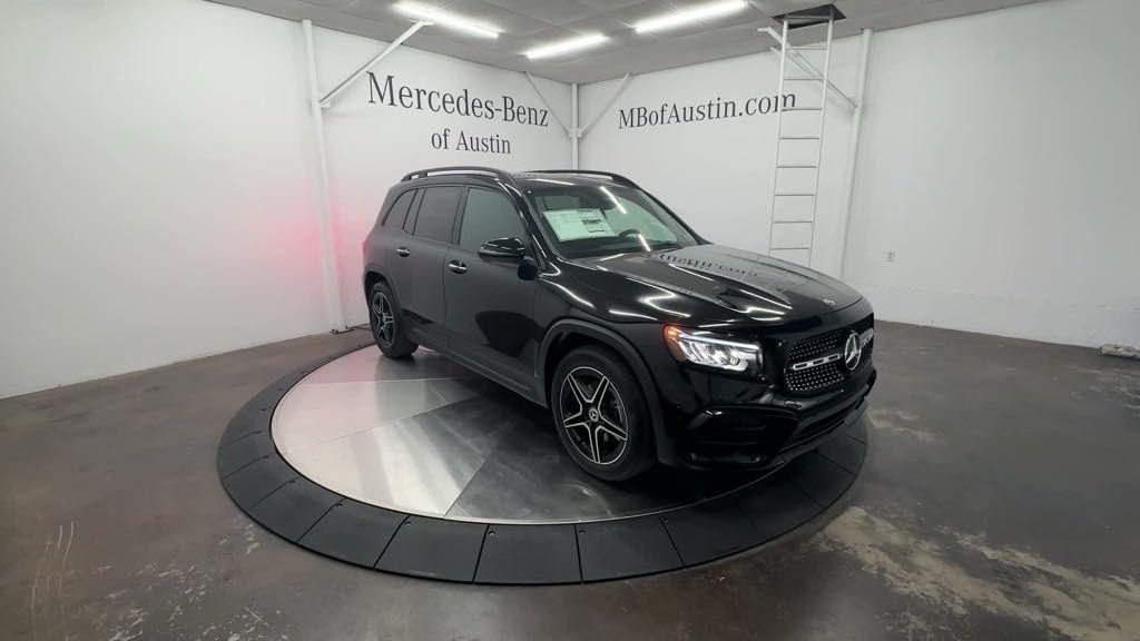 new 2024 Mercedes-Benz GLB 250 car, priced at $52,815