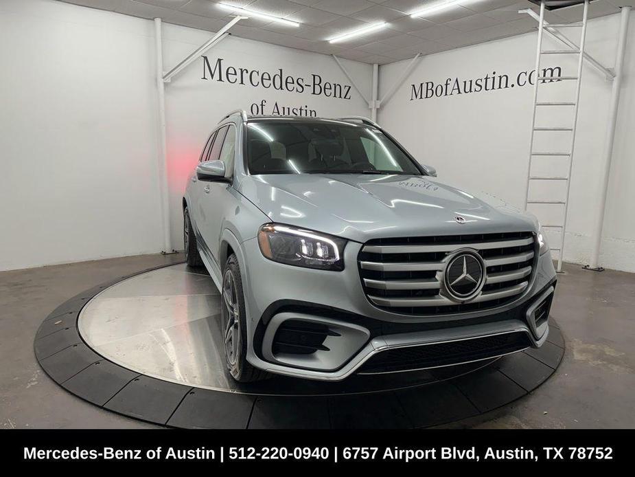 new 2025 Mercedes-Benz GLS 450 car, priced at $95,365