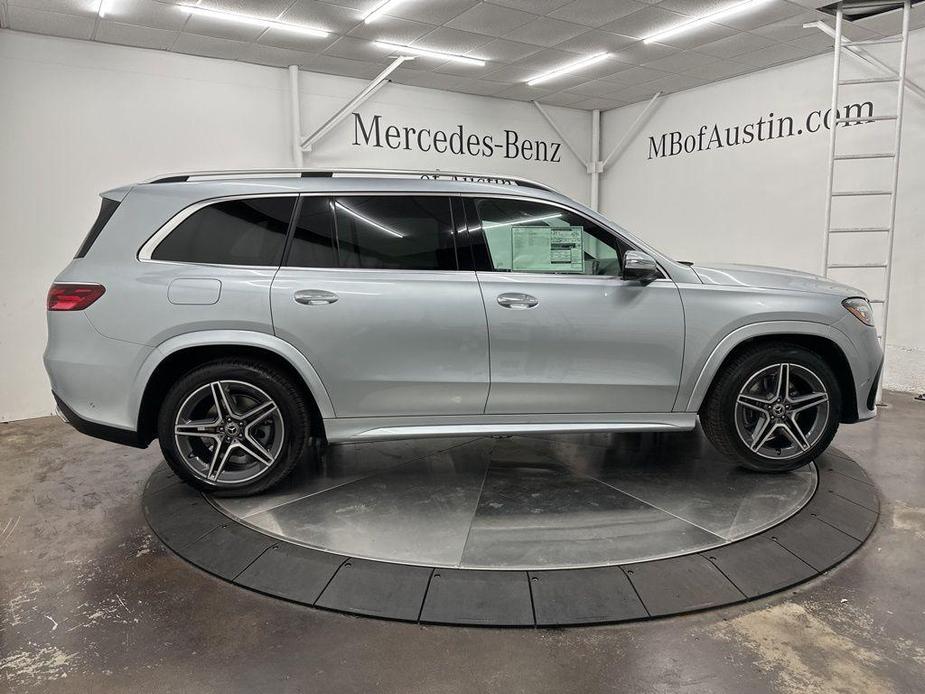 new 2025 Mercedes-Benz GLS 450 car, priced at $95,365