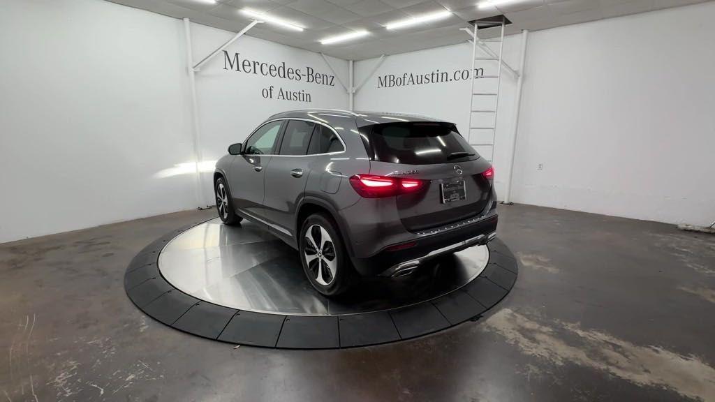 new 2025 Mercedes-Benz GLA 250 car, priced at $48,720