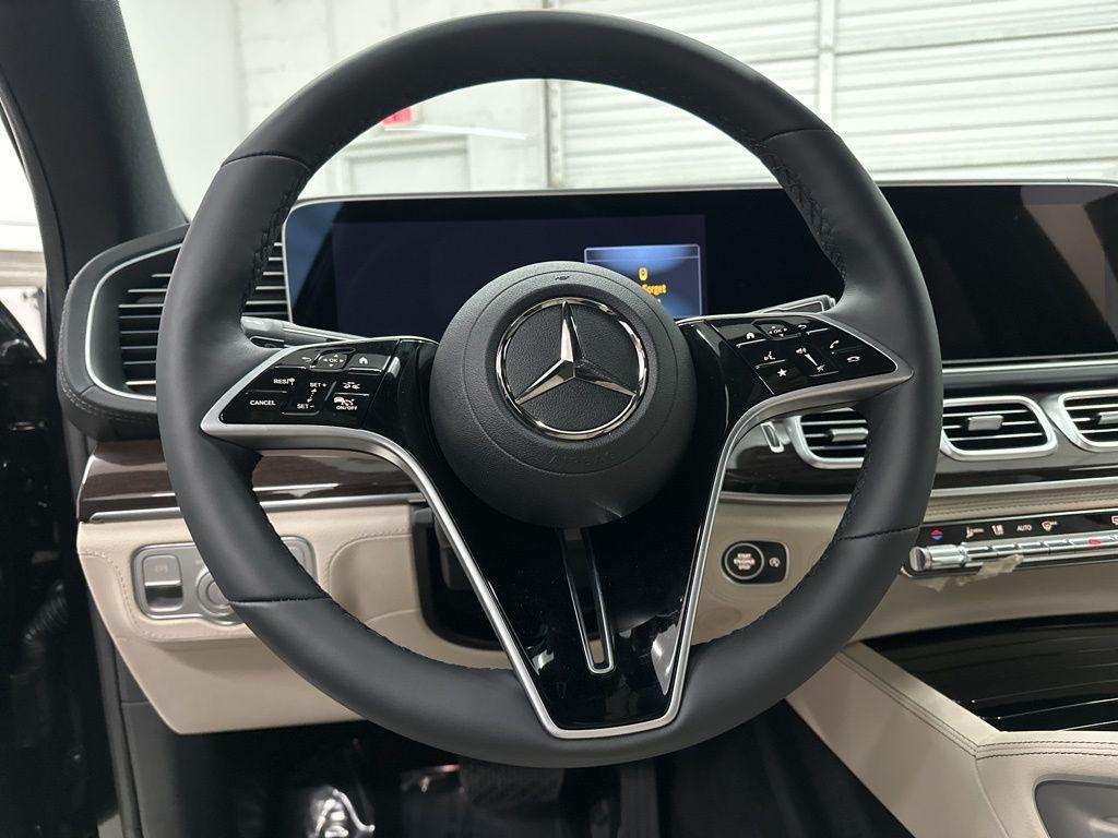 new 2025 Mercedes-Benz GLE 450 car, priced at $86,580