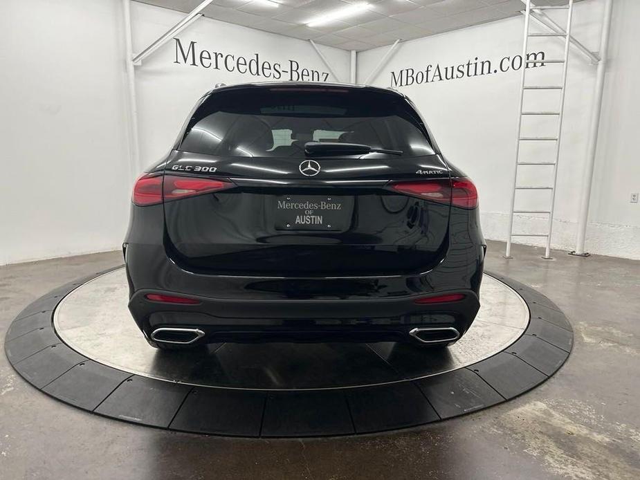 new 2025 Mercedes-Benz GLC 300 car, priced at $62,095