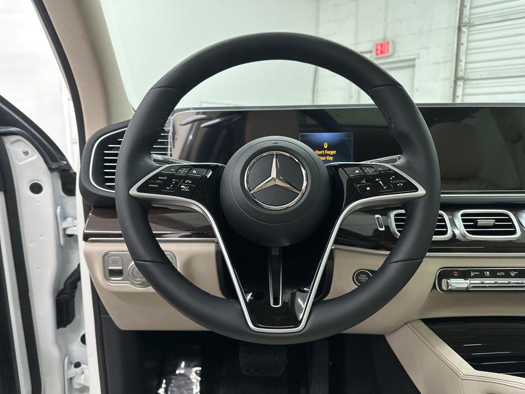 new 2025 Mercedes-Benz GLE 450e car, priced at $78,560