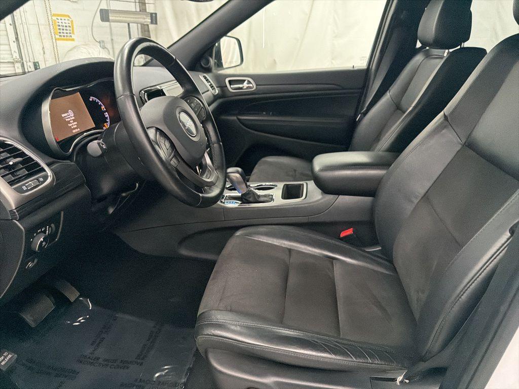 used 2021 Jeep Grand Cherokee car, priced at $14,900