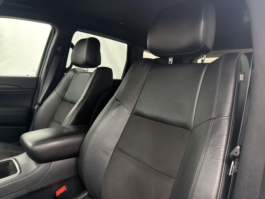 used 2021 Jeep Grand Cherokee car, priced at $14,900