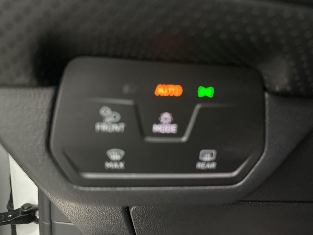 used 2024 Volkswagen Atlas car, priced at $29,900