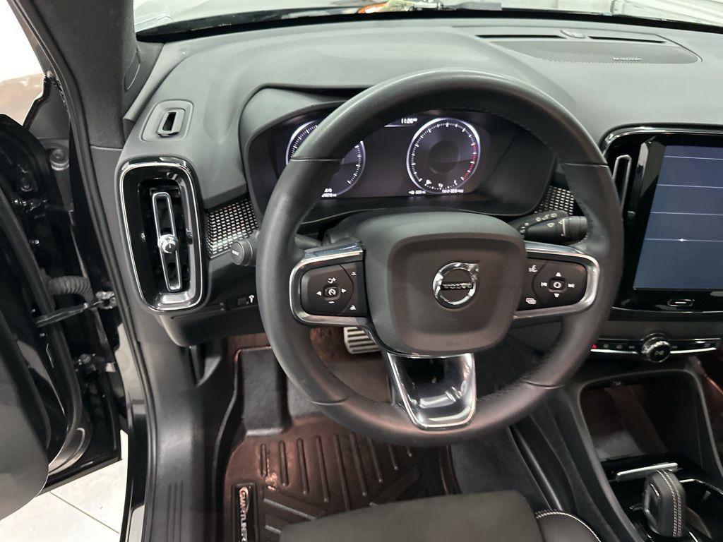 used 2022 Volvo XC40 car, priced at $25,500
