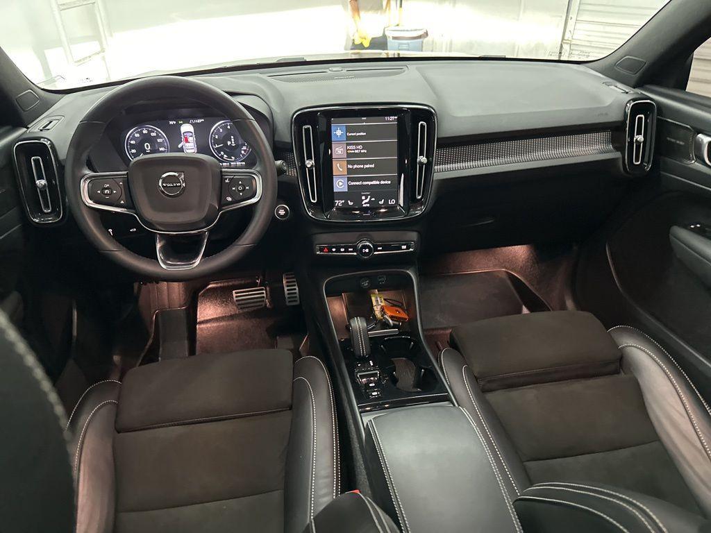 used 2022 Volvo XC40 car, priced at $25,500