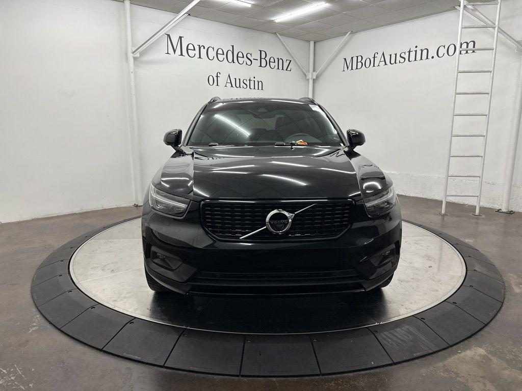 used 2022 Volvo XC40 car, priced at $25,500