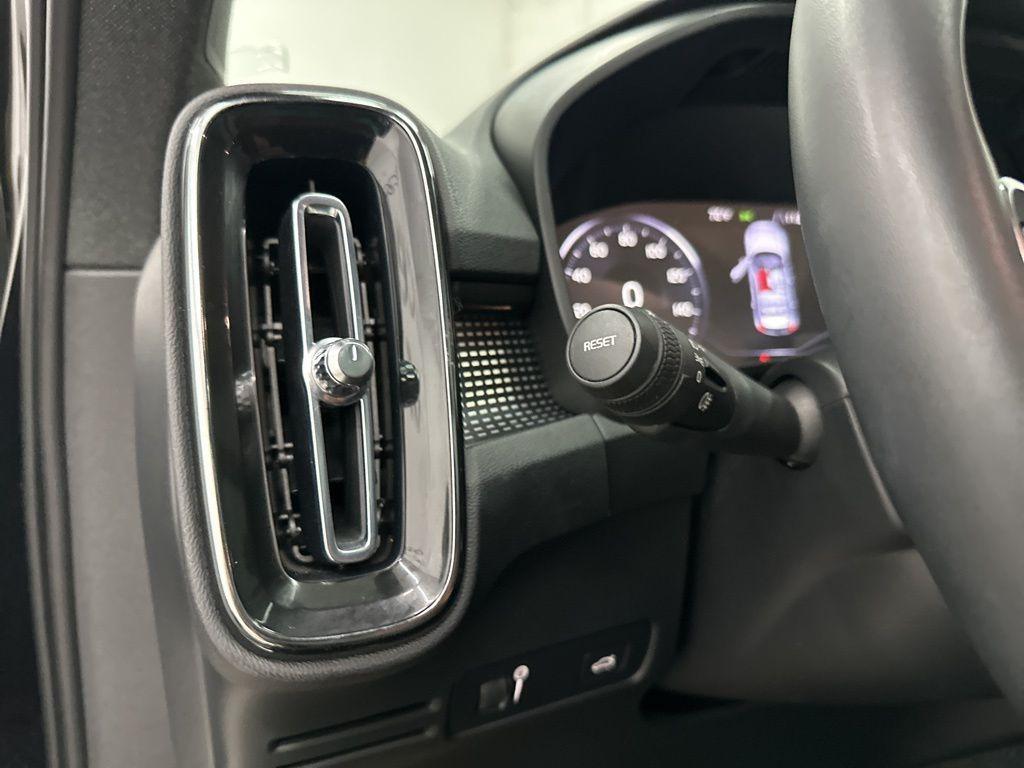 used 2022 Volvo XC40 car, priced at $25,500