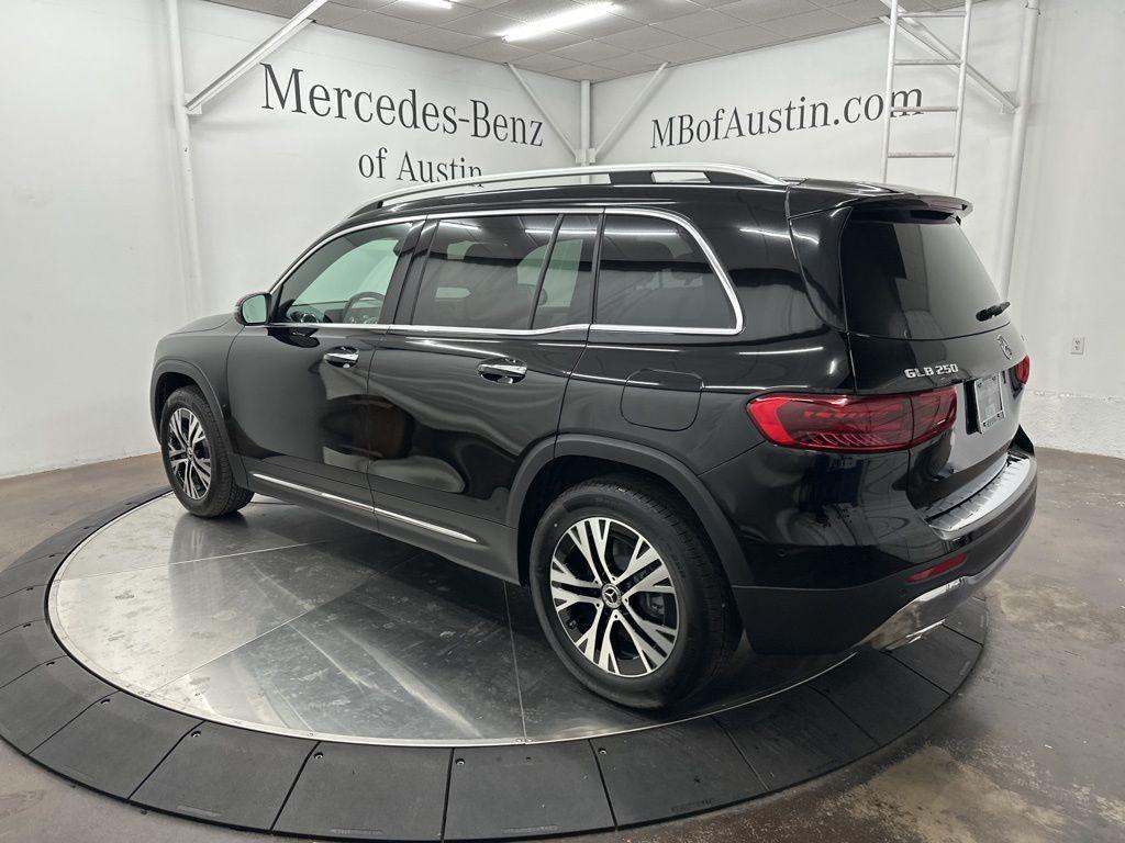 new 2026 Mercedes-Benz GLB 250 car, priced at $51,815