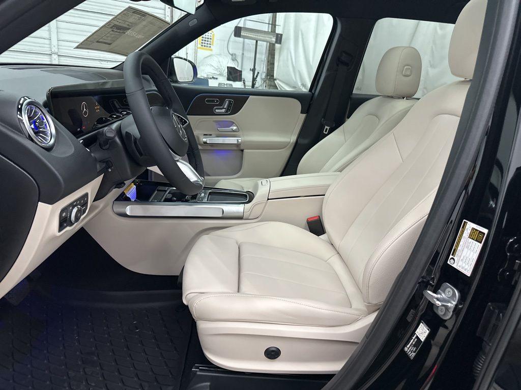 new 2026 Mercedes-Benz GLB 250 car, priced at $51,815
