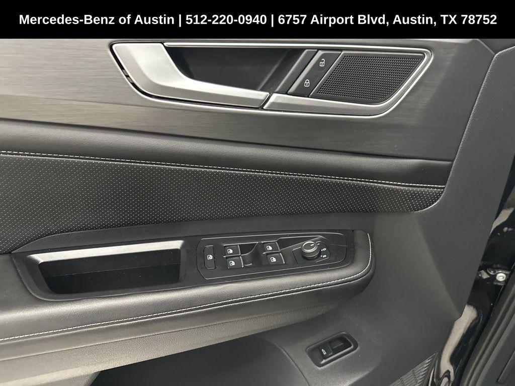 used 2024 Volkswagen Atlas Cross Sport car, priced at $29,495