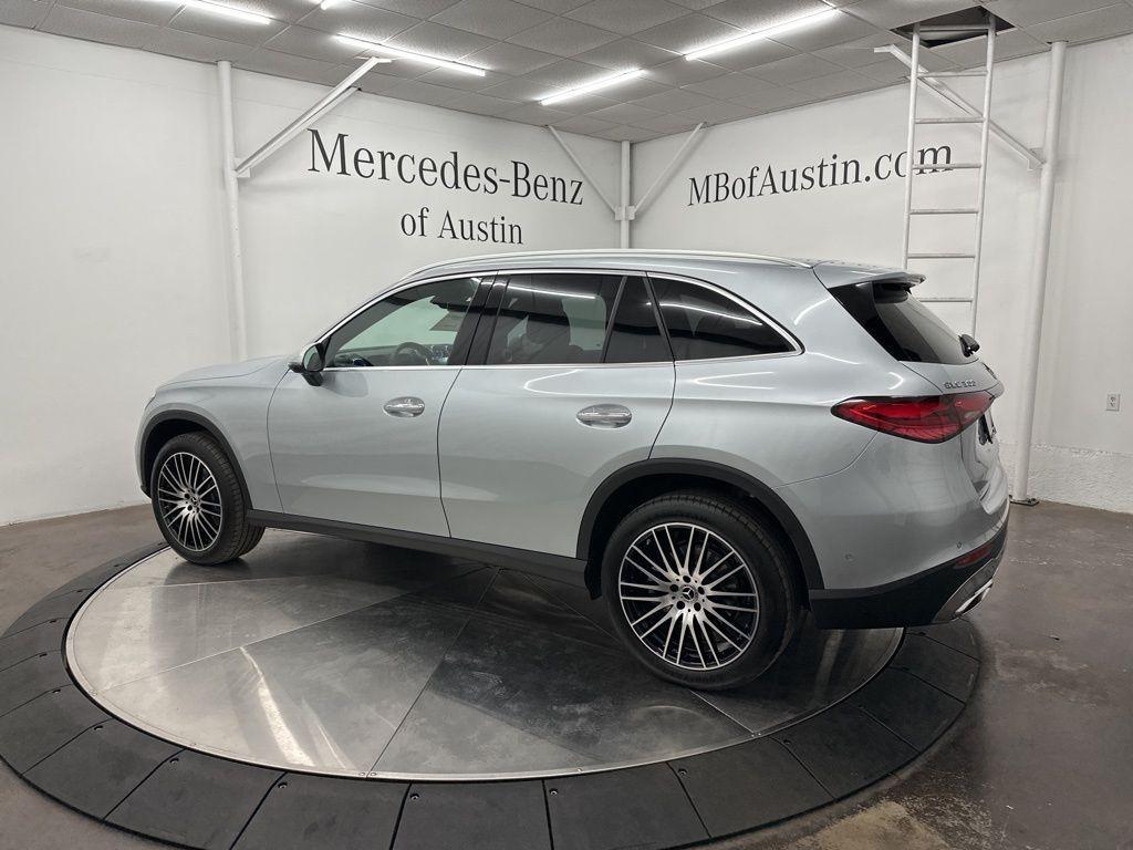 new 2025 Mercedes-Benz GLC 300 car, priced at $60,060