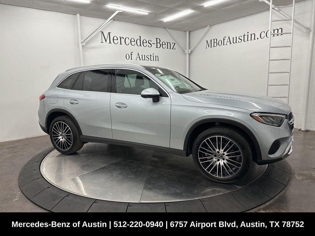 new 2025 Mercedes-Benz GLC 300 car, priced at $60,060