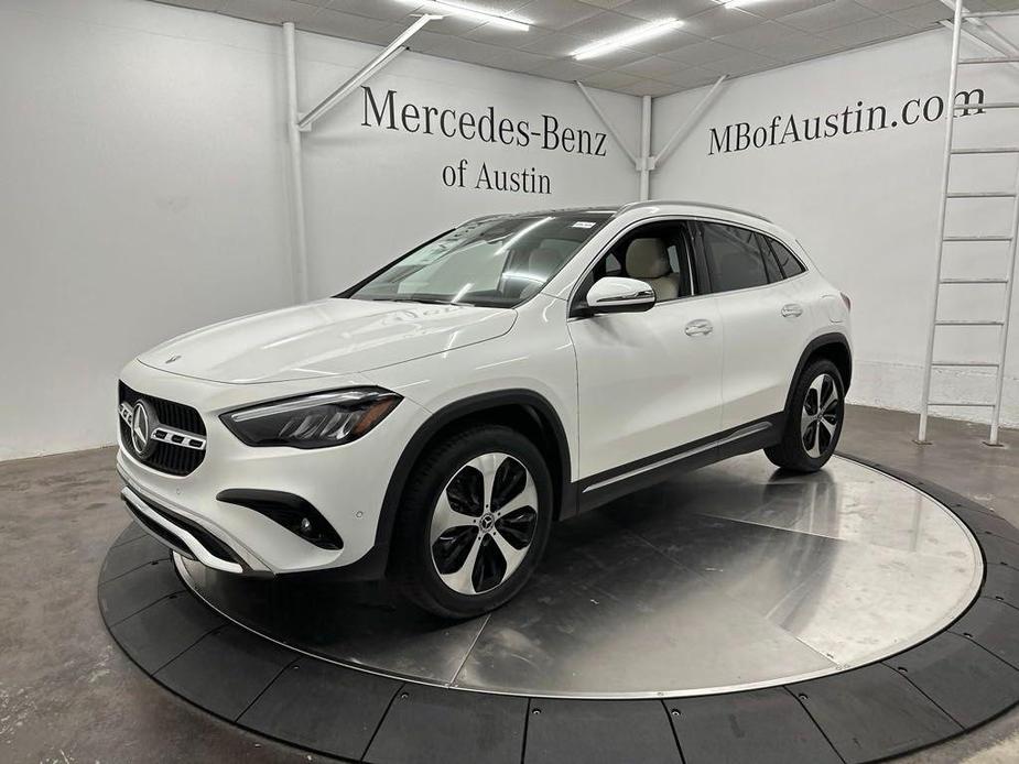 new 2025 Mercedes-Benz GLA 250 car, priced at $49,070