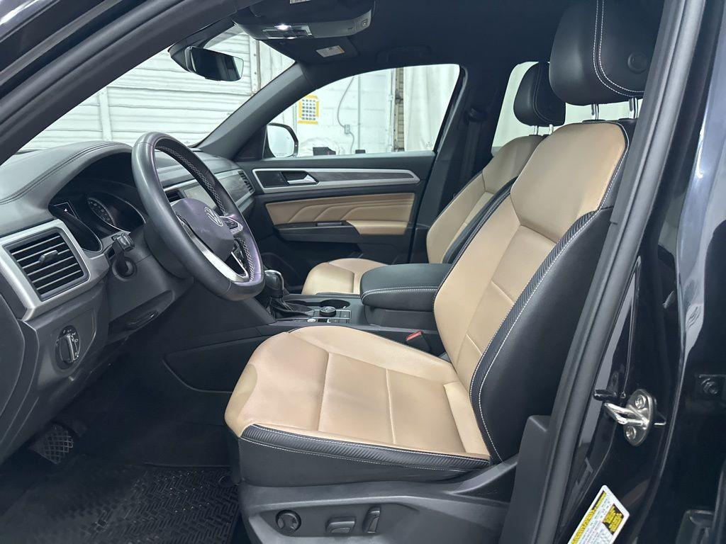 used 2021 Volkswagen Atlas Cross Sport car, priced at $24,900