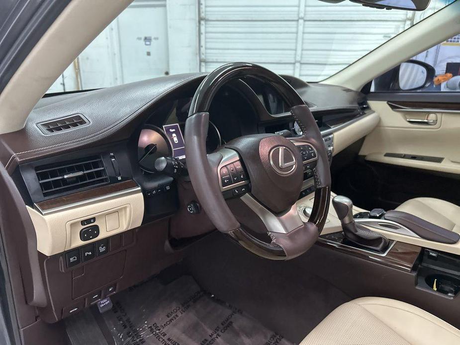 used 2016 Lexus ES 350 car, priced at $17,472