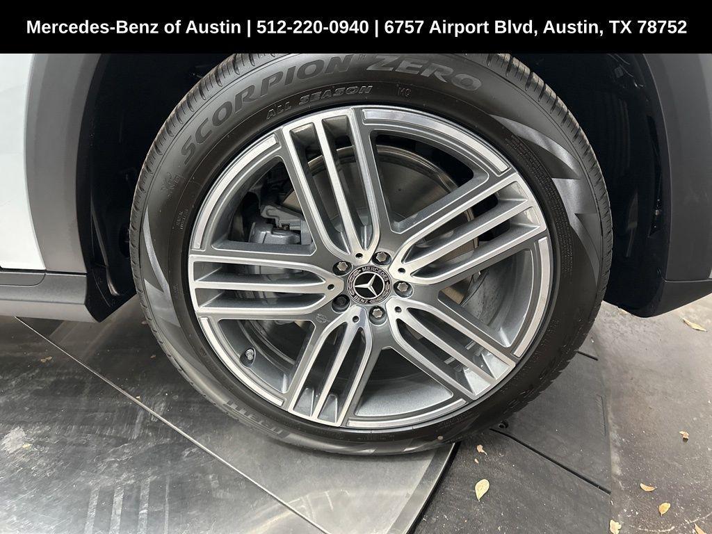 new 2025 Mercedes-Benz GLS 450 car, priced at $92,520