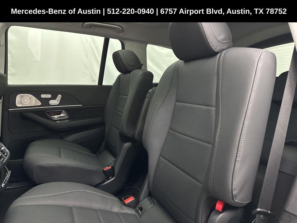 new 2025 Mercedes-Benz GLS 450 car, priced at $92,520