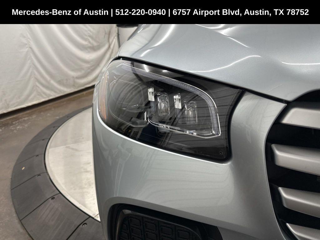 new 2025 Mercedes-Benz GLS 450 car, priced at $92,520