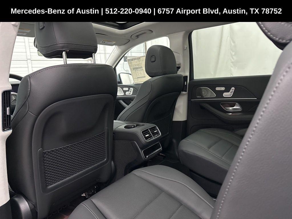 new 2025 Mercedes-Benz GLS 450 car, priced at $92,520