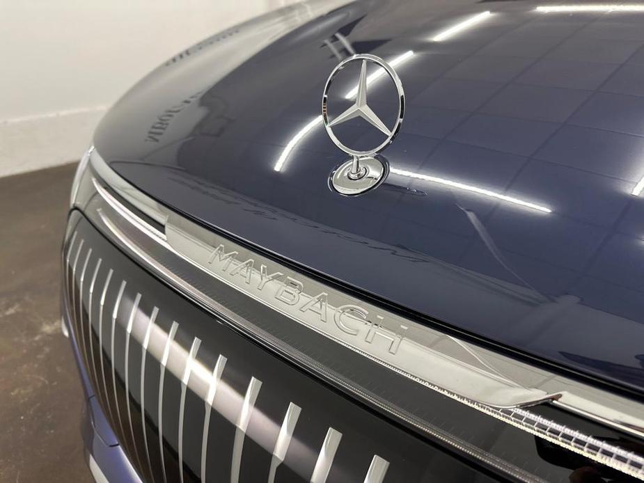 new 2024 Mercedes-Benz Maybach EQS 680 car, priced at $190,001