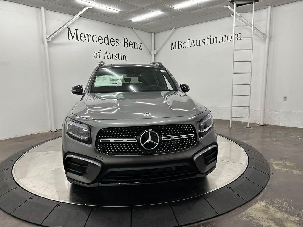 new 2025 Mercedes-Benz GLB 250 car, priced at $55,585