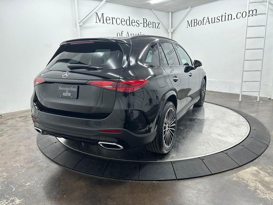 new 2025 Mercedes-Benz GLC 300 car, priced at $60,550