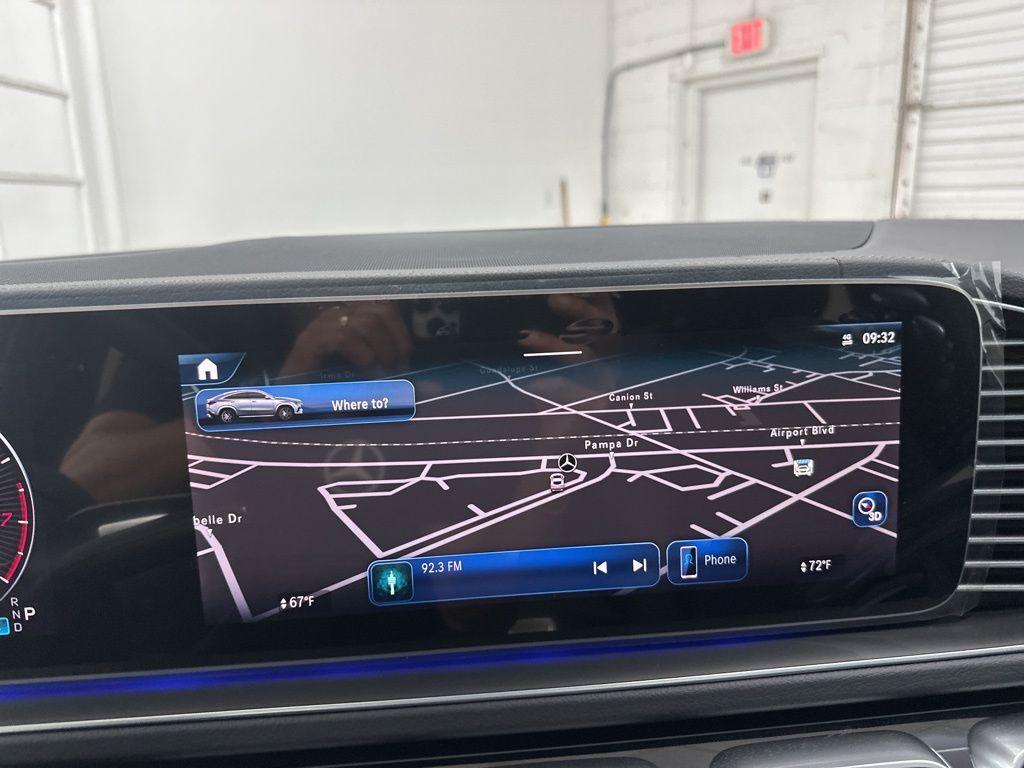 new 2025 Mercedes-Benz GLE 450 car, priced at $85,810
