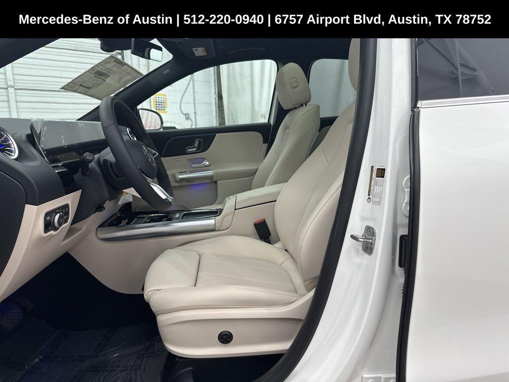 used 2025 Mercedes-Benz GLA 250 car, priced at $48,570