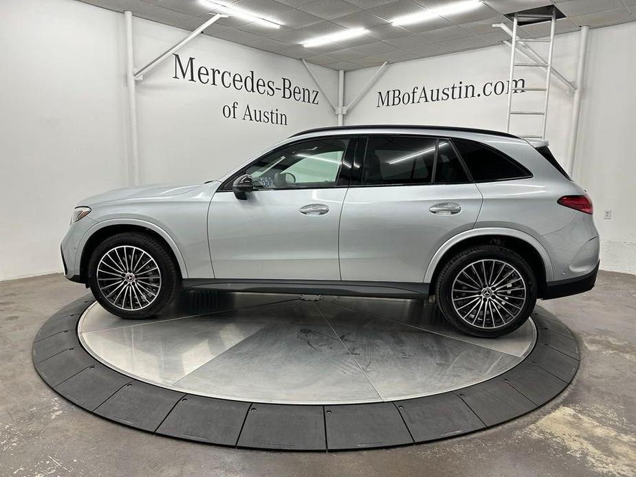 new 2025 Mercedes-Benz GLC 300 car, priced at $61,050