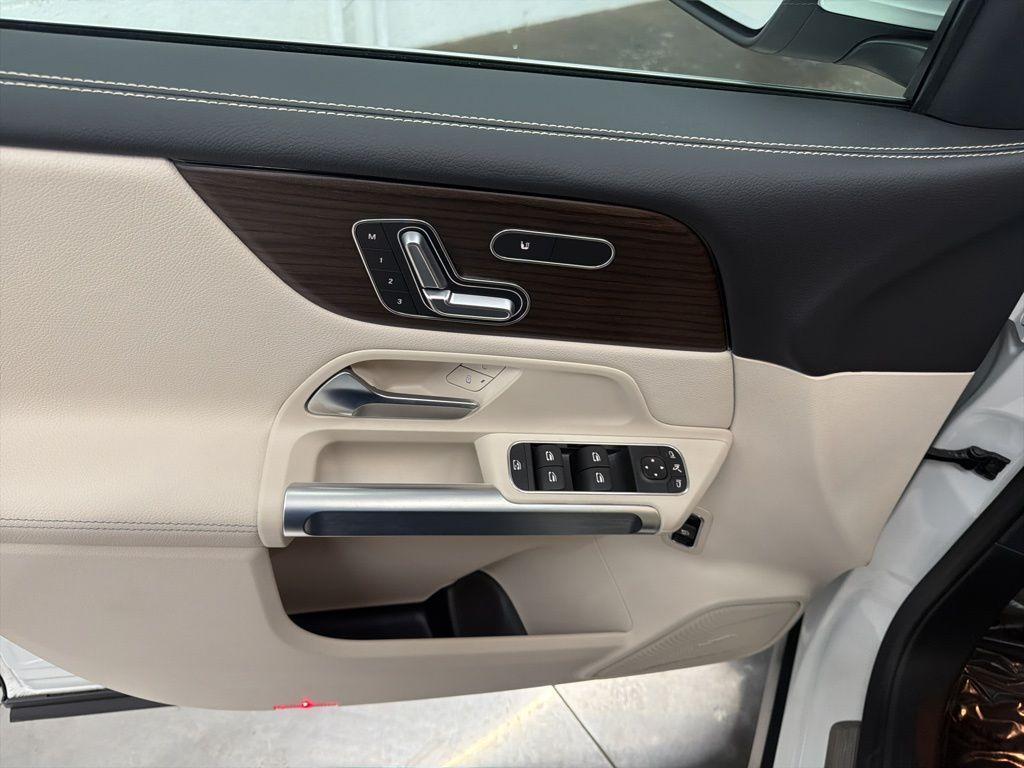 new 2026 Mercedes-Benz GLB 250 car, priced at $50,865