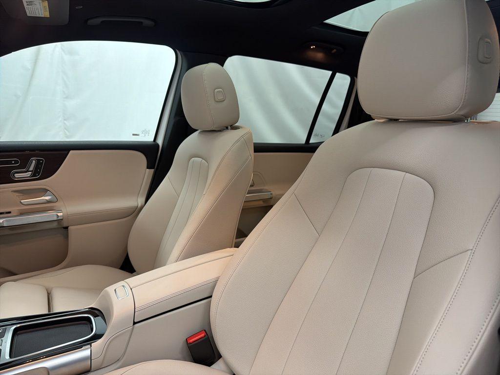 new 2026 Mercedes-Benz GLB 250 car, priced at $50,865