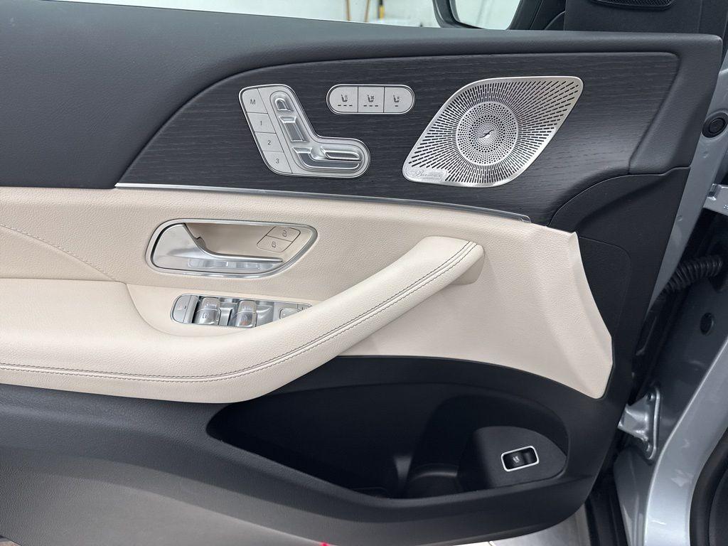 new 2025 Mercedes-Benz GLE 350 car, priced at $69,370