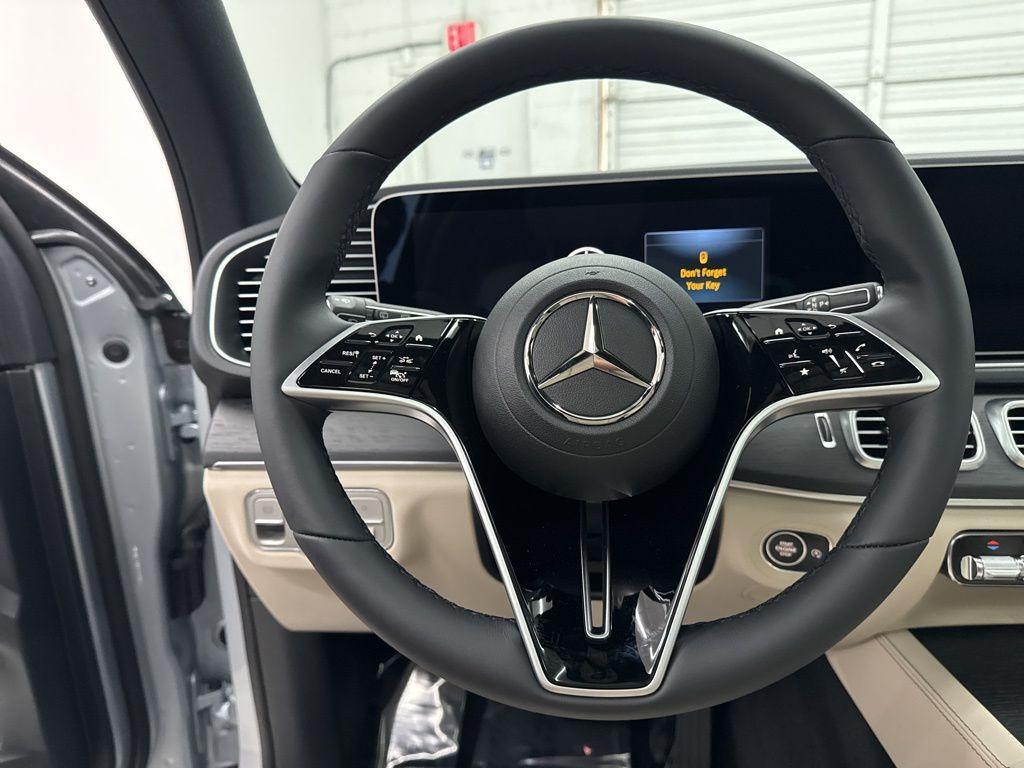 new 2025 Mercedes-Benz GLE 350 car, priced at $69,370