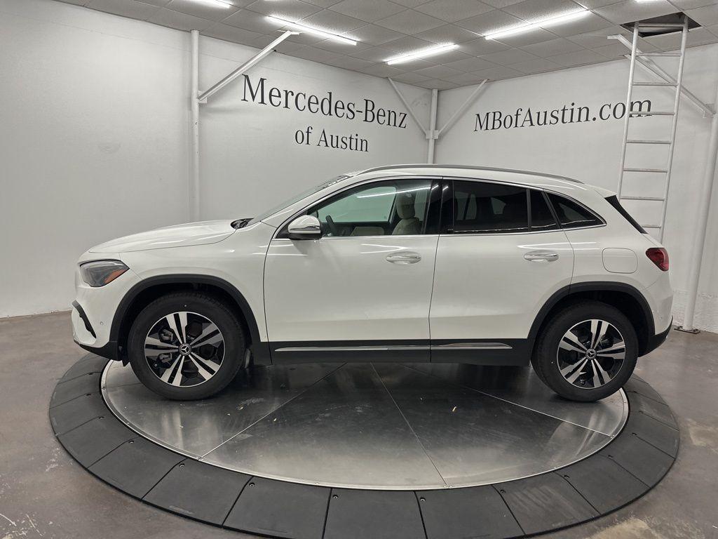 new 2025 Mercedes-Benz GLA 250 car, priced at $44,845