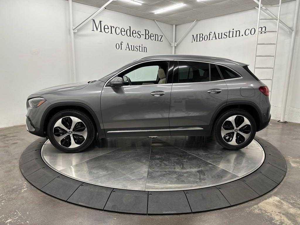 new 2025 Mercedes-Benz GLA 250 car, priced at $49,965