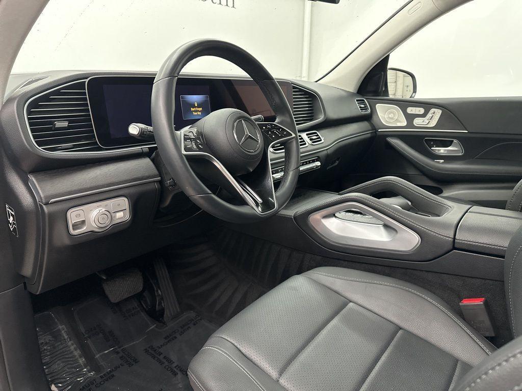 used 2024 Mercedes-Benz GLE 350 car, priced at $60,900