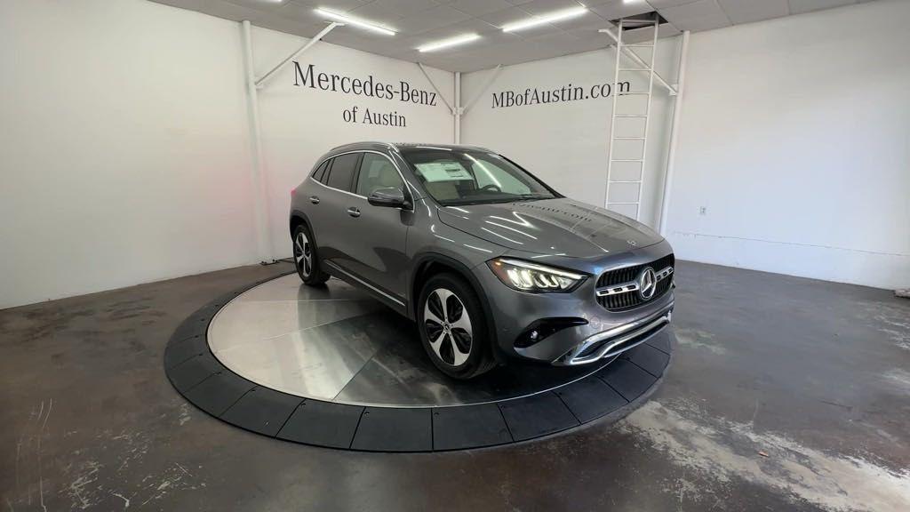 new 2025 Mercedes-Benz GLA 250 car, priced at $49,960