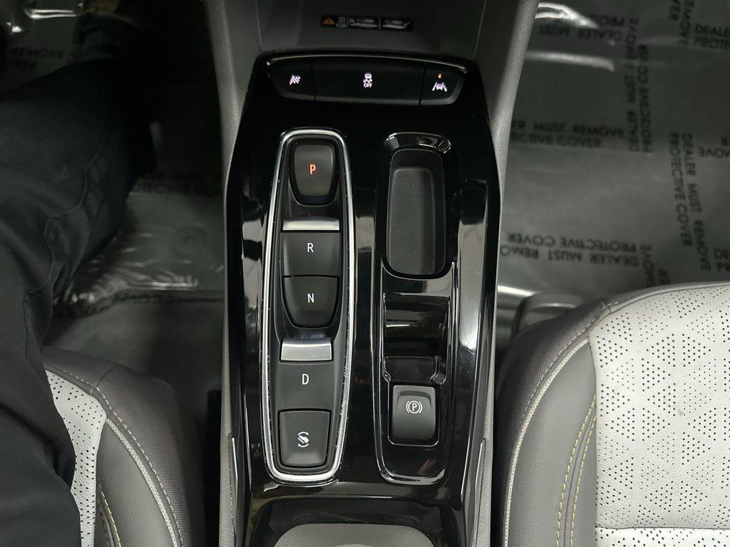 used 2023 Chevrolet Bolt EUV car, priced at $21,900