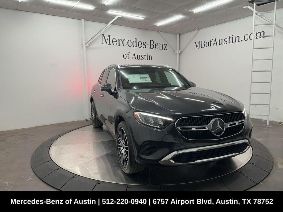 new 2025 Mercedes-Benz GLC 300 car, priced at $60,060