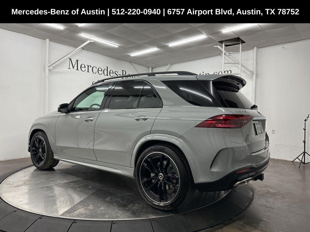 new 2025 Mercedes-Benz GLE 580 car, priced at $101,905