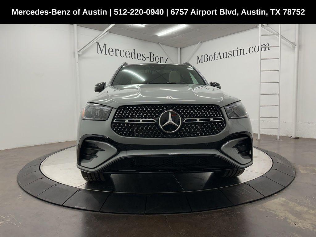 new 2025 Mercedes-Benz GLE 580 car, priced at $101,905