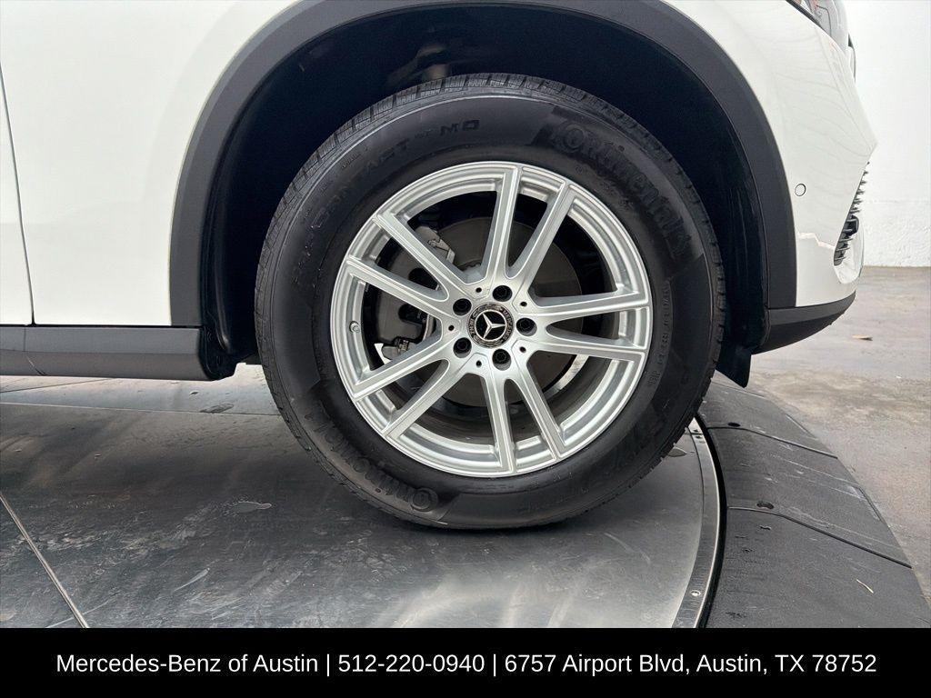 used 2025 Mercedes-Benz GLC 300 car, priced at $41,500