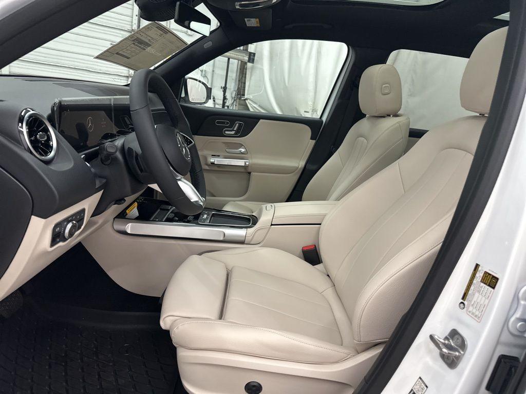 new 2026 Mercedes-Benz GLB 250 car, priced at $51,085
