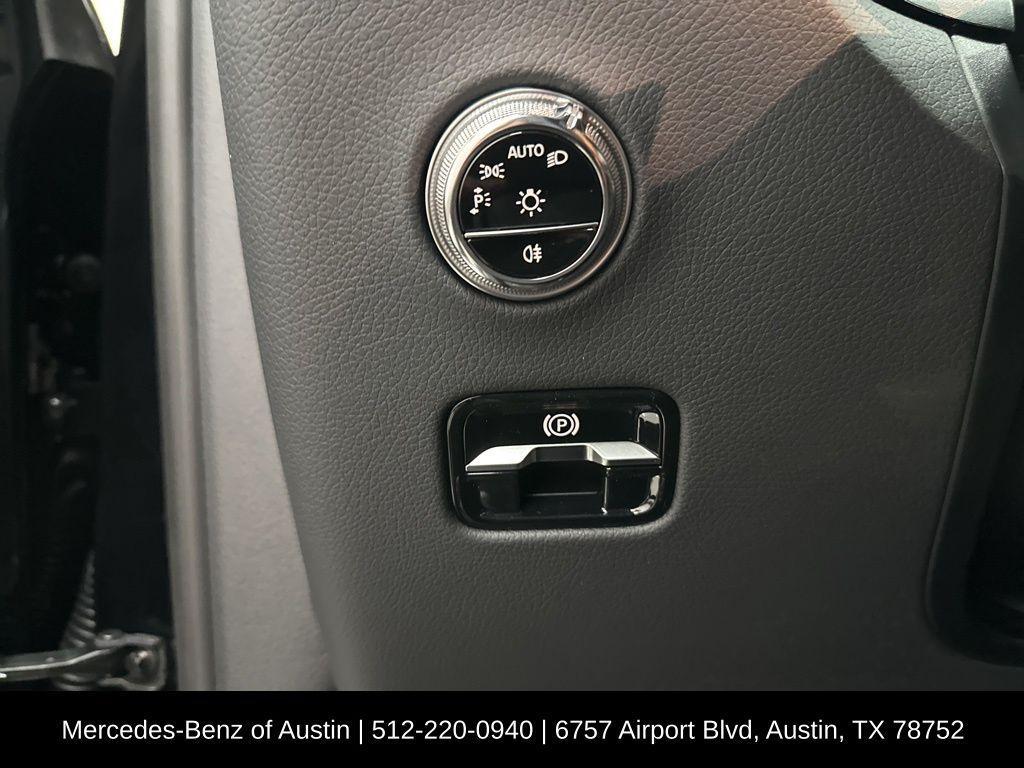 used 2025 Mercedes-Benz GLC 300 car, priced at $43,500